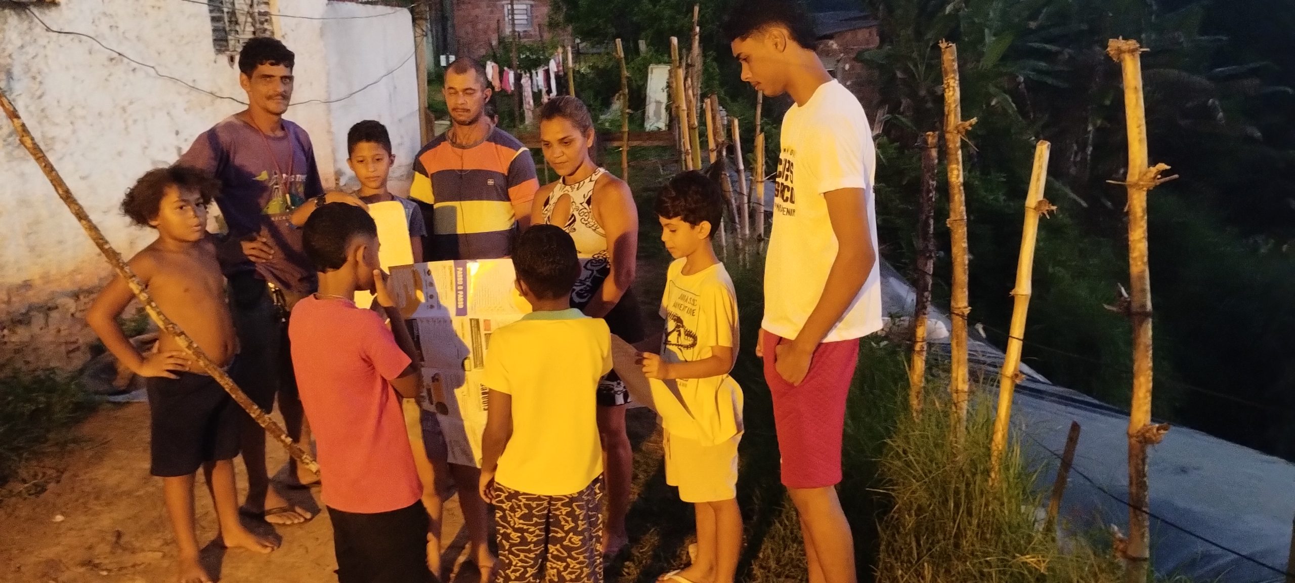 Atividade de intervenção e orientação das crianças para os adultos