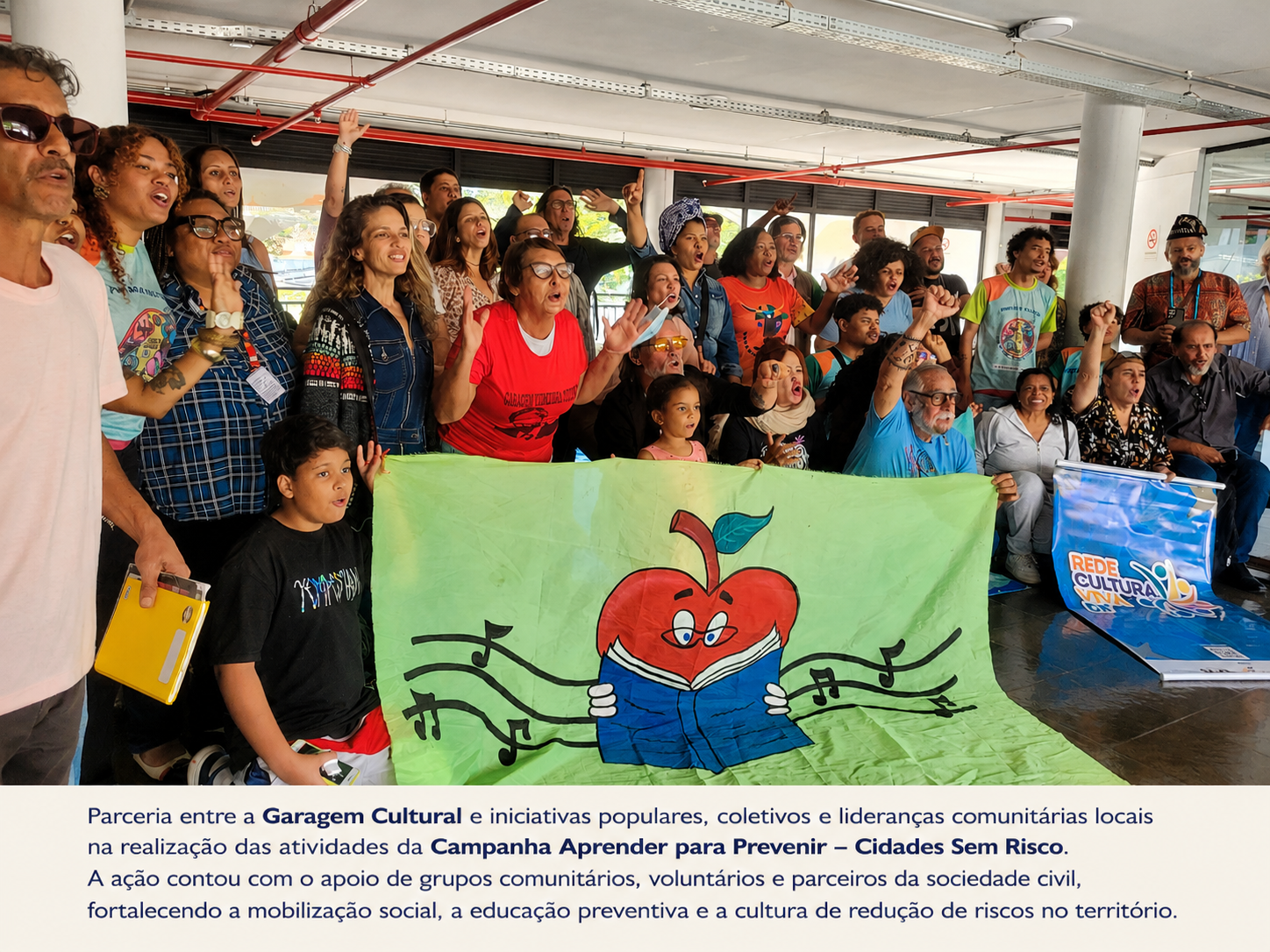 O registro demonstra a participação de representantes da sociedade civil, voluntários e agentes comunitários que contribuíram para a mobilização social, o planejamento e a execução das ações educativas desenvolvidas no território, fortalecendo a cultura de prevenção, cidadania e redução de riscos.