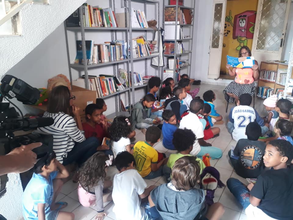 Registro de ação educativa e artística desenvolvida no âmbito da campanha, promovendo diálogo, troca de experiências e sensibilização da comunidade sobre a importância da prevenção de riscos, do cuidado com o território e do fortalecimento dos vínculos comunitários.