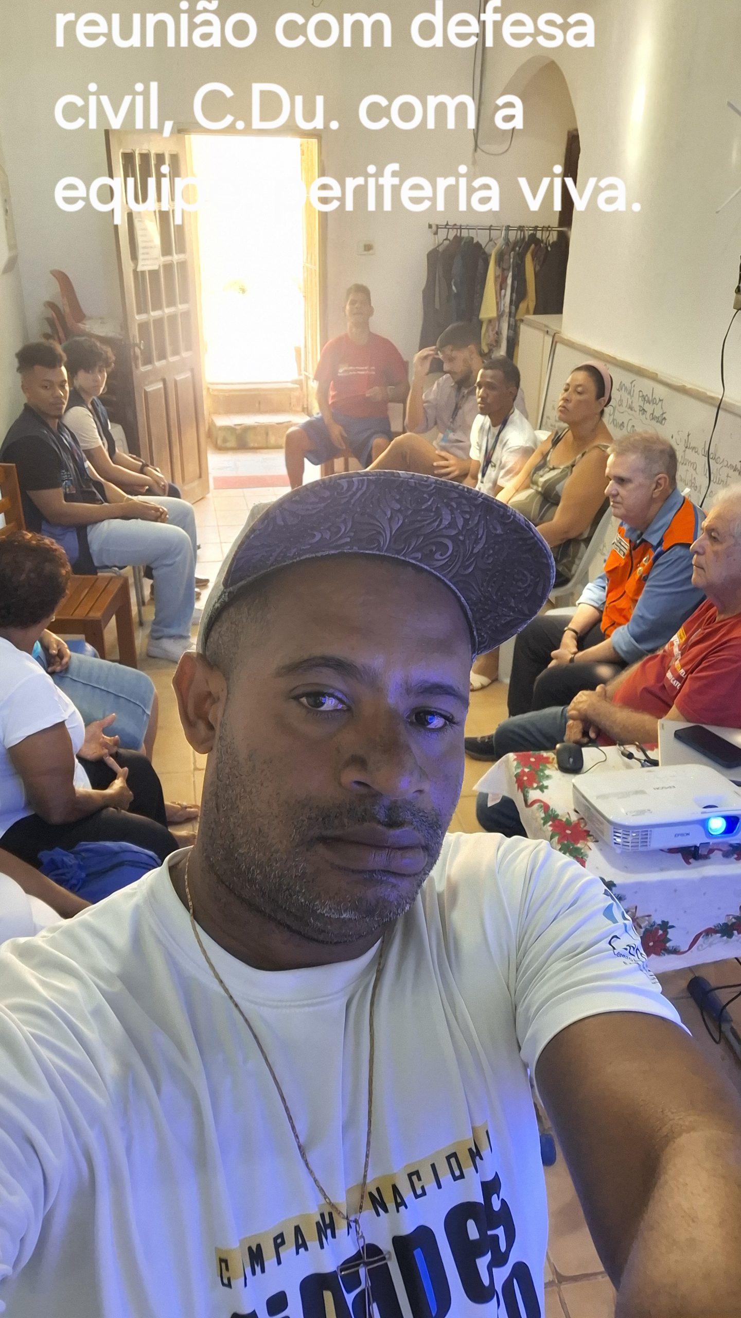 Reunião com a defesa civil de olinda, com a Seduh pe é os moradores