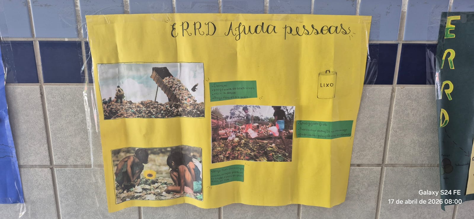 Exposição sobre o documentário Ilha das Flores