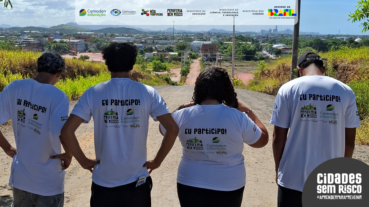 Pequenos Urbanistas em atividade de leitura territorial, iniciando processos de mapeamento participativo, observação comunitária e diagnósticos prévios relacionados aos riscos urbanos e climáticos presentes no território.