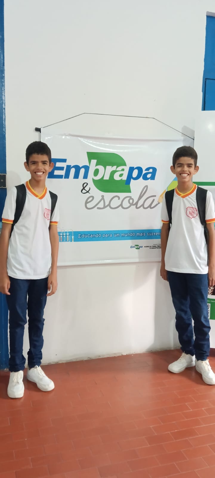 ALUNOS REPRESENTANTES DA 1ª TURMA DE EDUCAÇÃO AMBIENTAL DO FUNDAMENTAL II