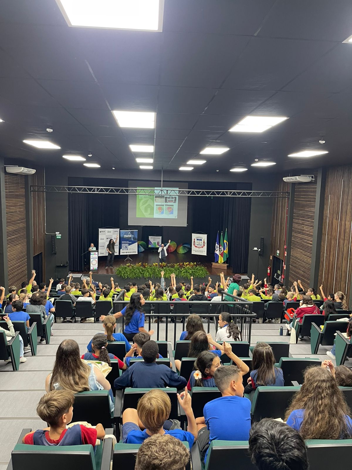 Interação com a universidade FEEVALE