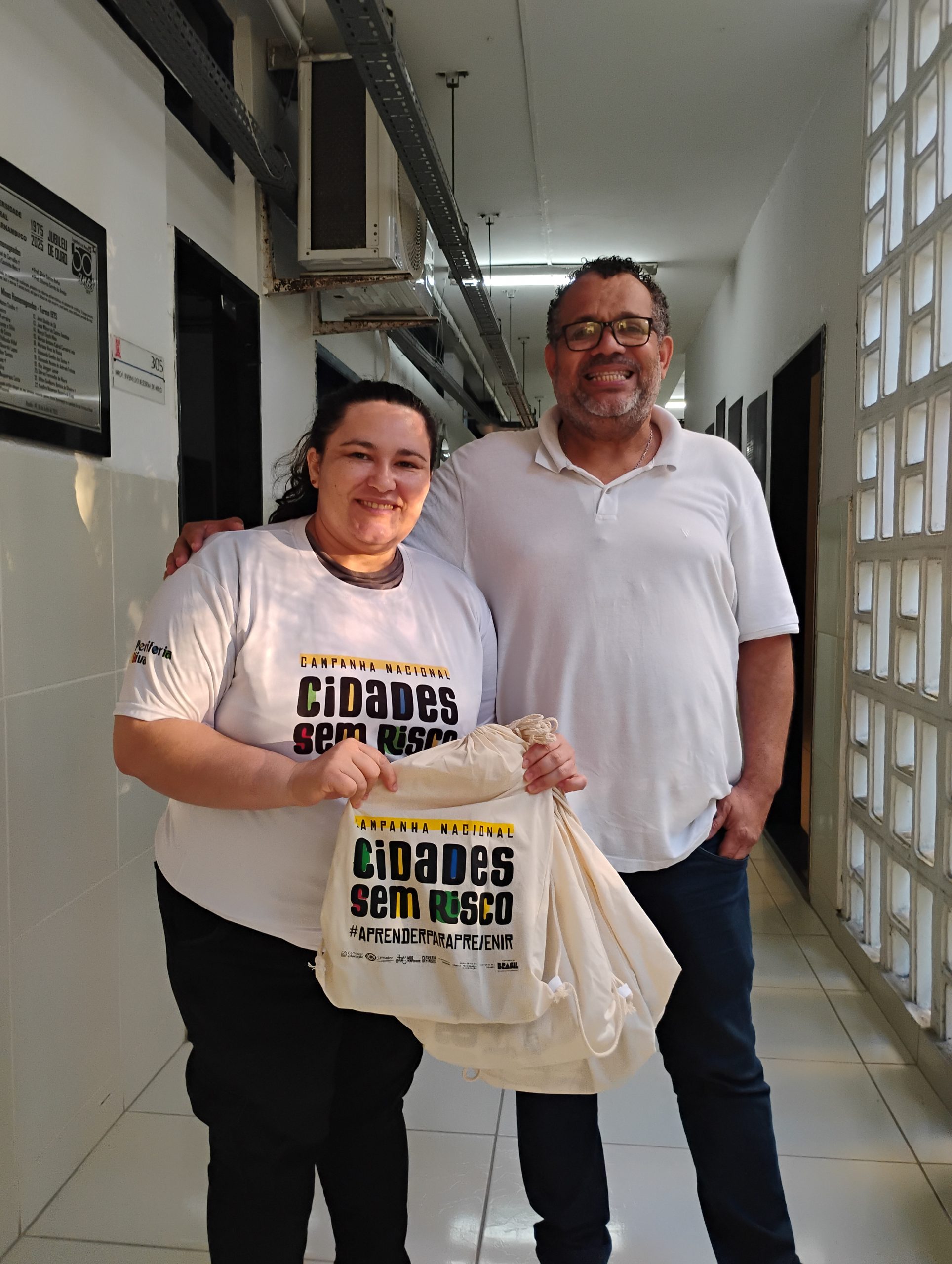 Facilitadora do Recife e do projeto Foco no Risco; Professor organizador da Campanha
