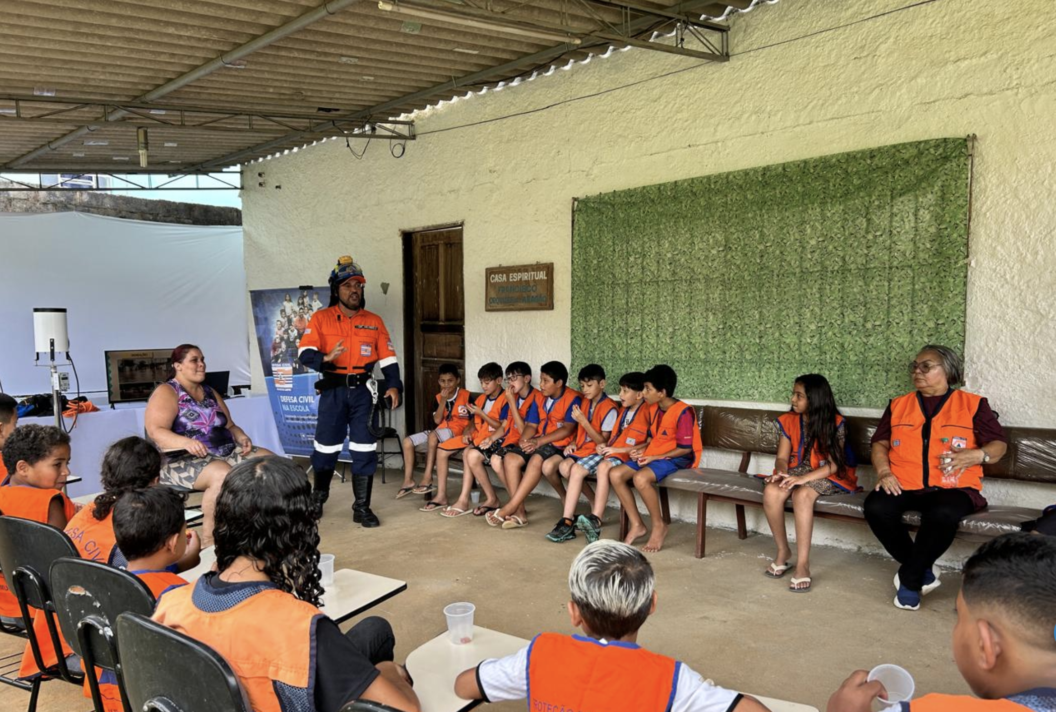 Instrução com a Defesa Civil.