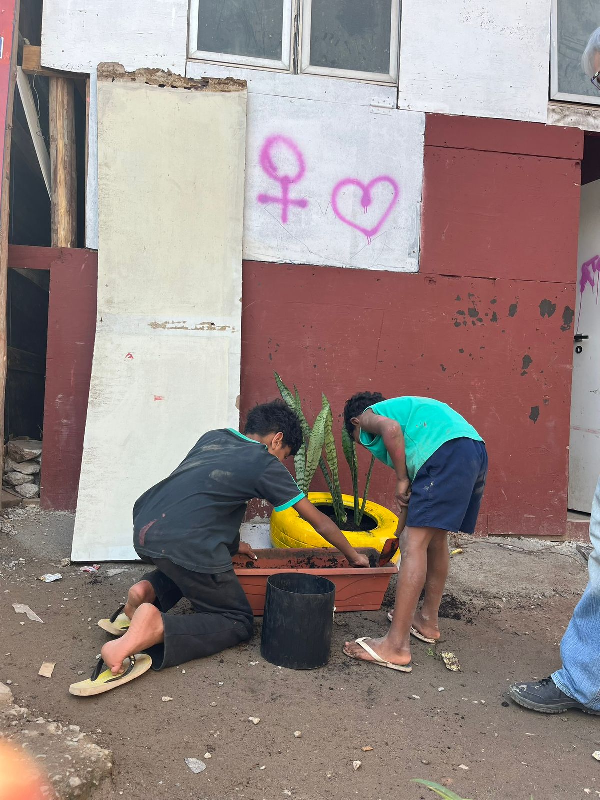 Transformação de pneus em vasos