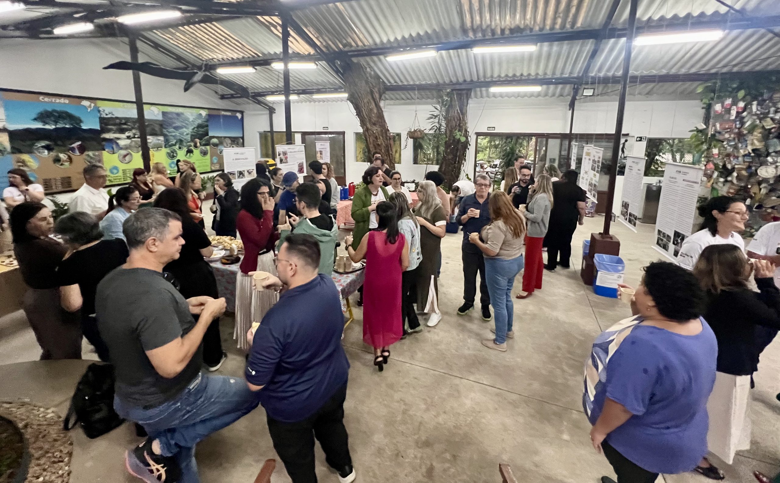 Equipes Gestoras da Secretaria de Educação e Escola Municipal de Educação Ambiental