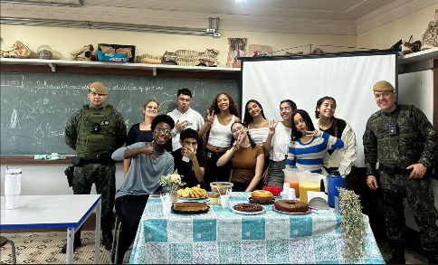 Café da Manhã com Aproveitamento Integral de Alimentos - Sd Teixeira, Cb Sartori, Profa Fabiana, Com-Vida