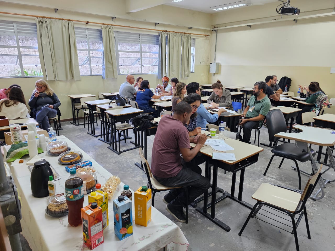 Momento de elaboração de conteúdos para Carta Juiz de Fora Resiliente