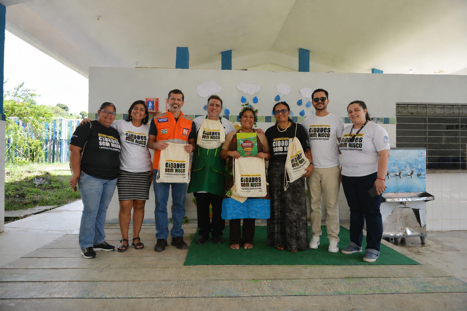 Campanha construída com união, educação e compromisso, fortalecendo a comunidade por meio da conscientização e do trabalho coletivo Defesa Civil, Comunidade escolar, GEGEP/UFPE e Grupo de Teatro de Camaragibe.