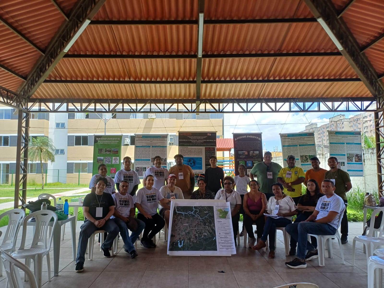Grupo_de_Trabalho_Campanha_Nacional_Cidades_sem_Risco_Escola_Francisco_da_Silva_Nunes_17_05_2025. Coordenação Geral Profª Dra. Érika Renata PAcheco farias (Geógrafa). Colaboração: Profº Dr. Walber Lopes de Abreu (Geógrafo) - Instituto Federal do Pará – Campus Ananindeua-PA; Geógrafa Ms. Jéssica Rodrigues- Técnica do Plano Municipal de Redução de Riscos (PMRR); Profº Especialista Alírio de Carvalho Bezerra - Escola Francisco da Silva Nunes.